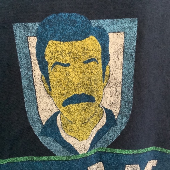 TED LASSO Navy Blue "TEAM LASSO" Graphic T-Shirt - Size Medium - Picture 3 of 6